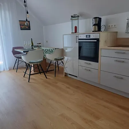 Unter Dem Sonnberg Аугген